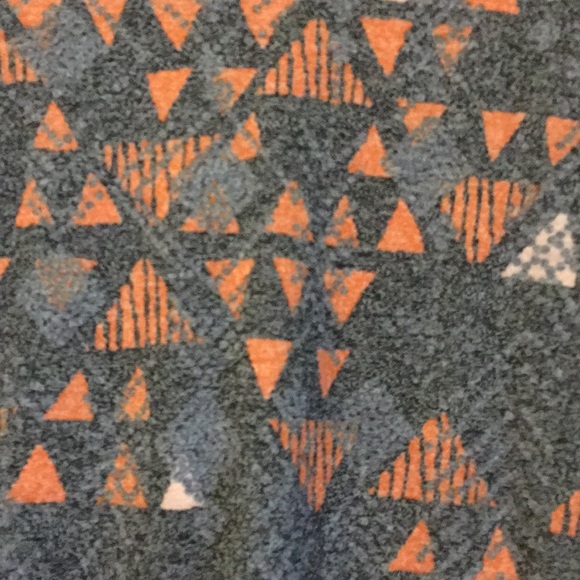 Lularoe Randy - Picture 2 of 4